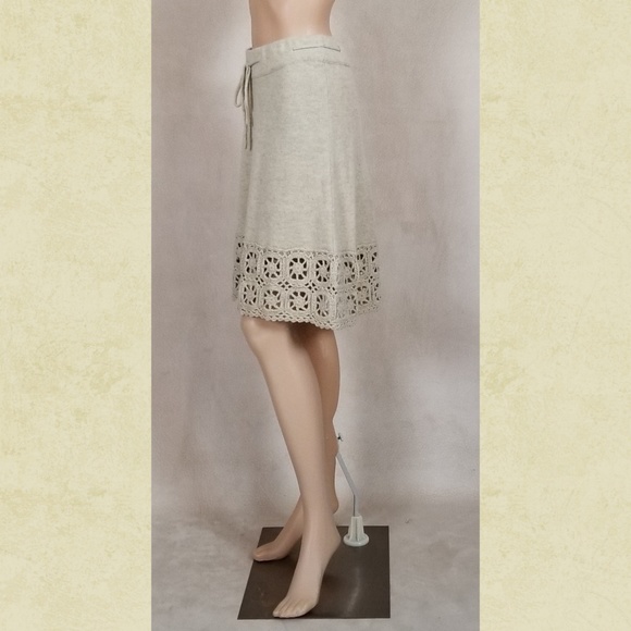 Nick & Mo sweater skirt - Picture 3 of 8